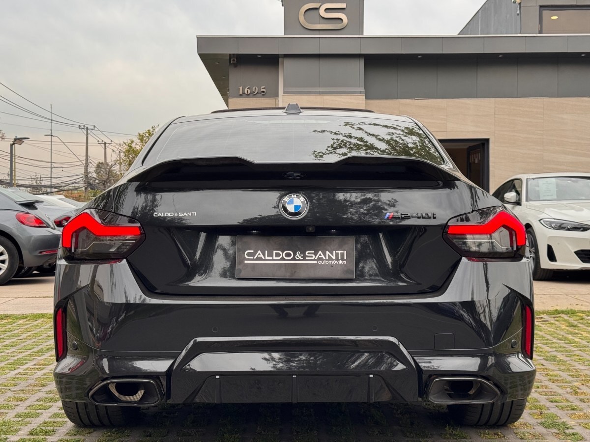2026 BMW M240 miniatura 6