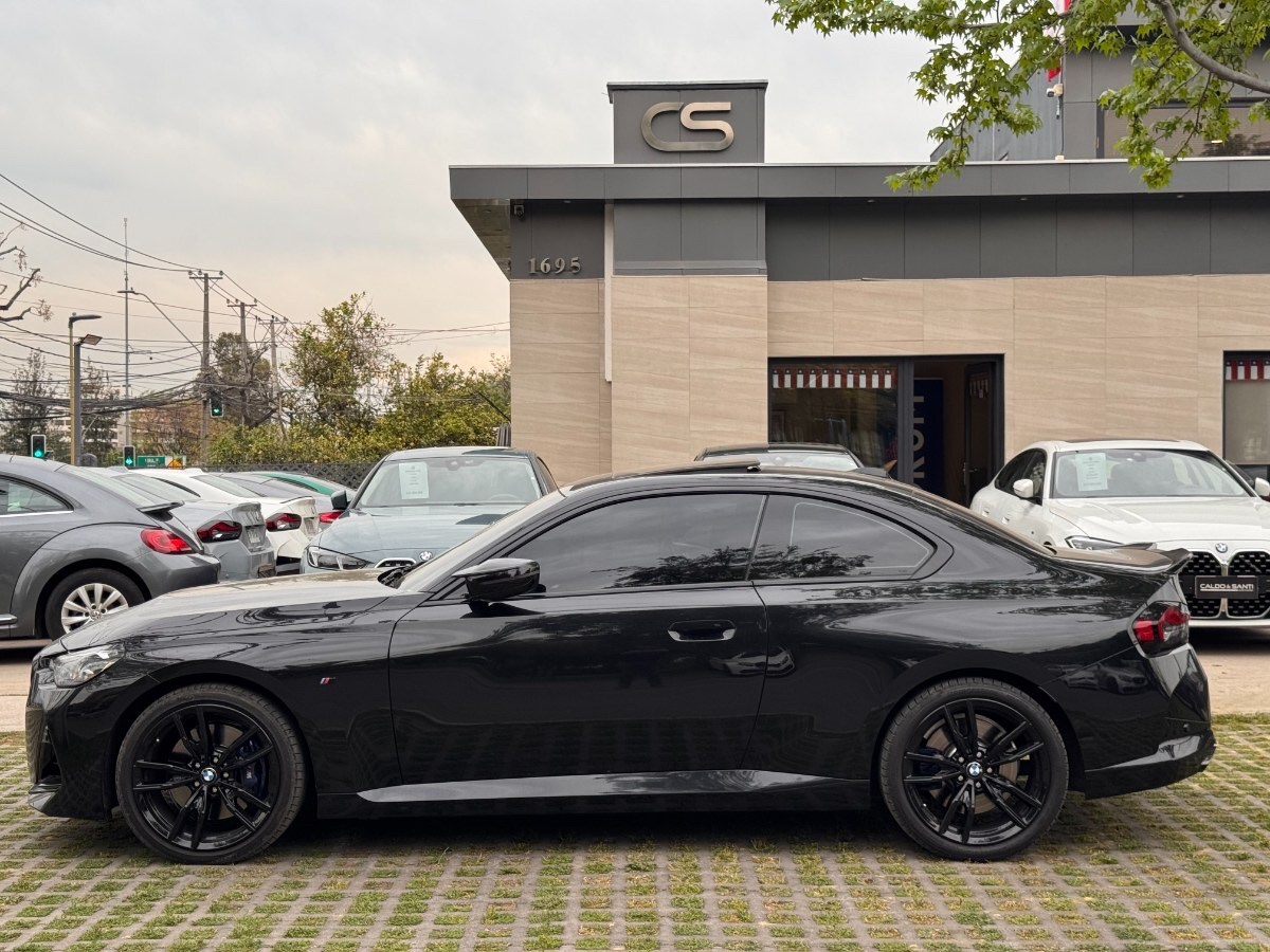 2026 BMW M240 miniatura 8