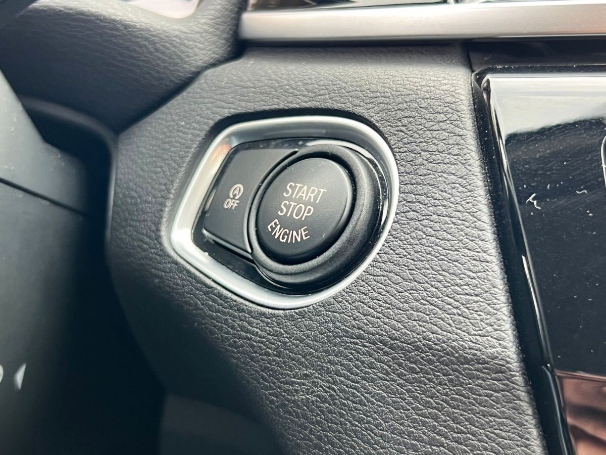 2017 BMW X1 miniatura 11