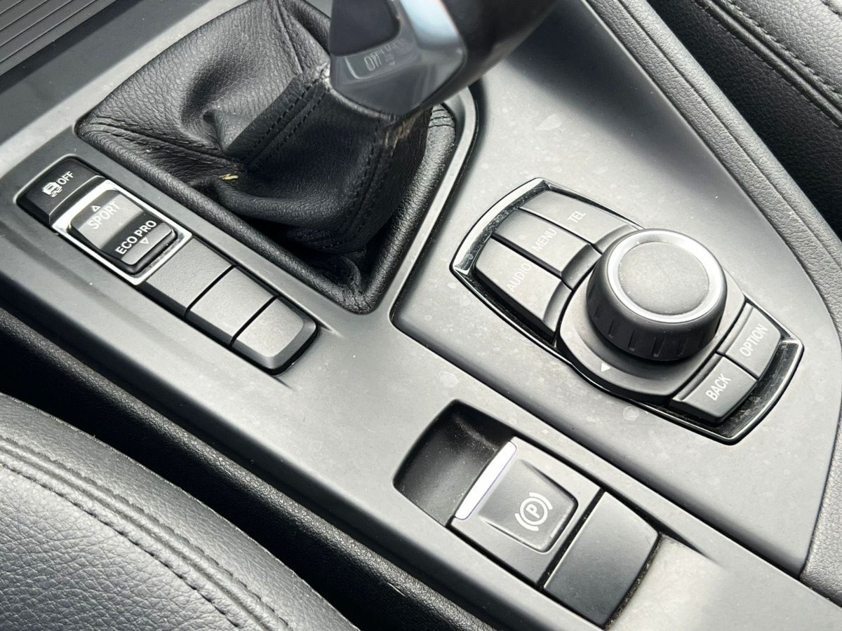 2017 BMW X1 miniatura 14