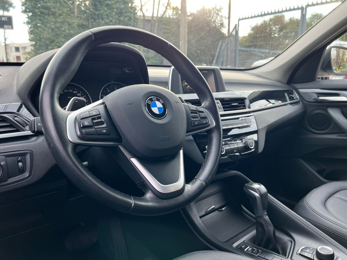 2017 BMW X1 miniatura 9