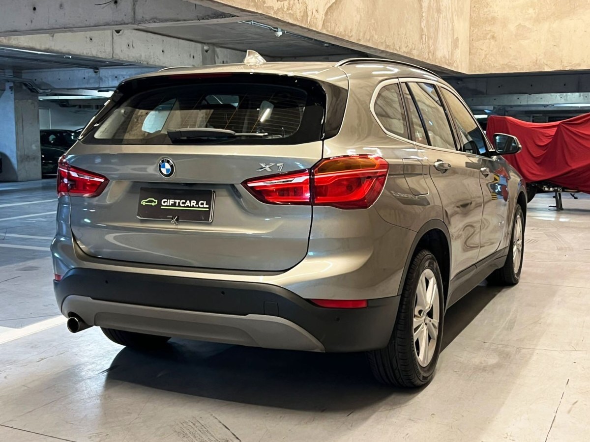 2018 BMW X1 miniatura 4