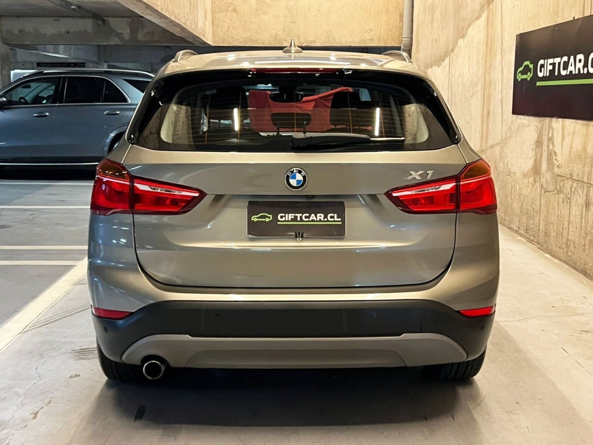 2018 BMW X1 miniatura 5