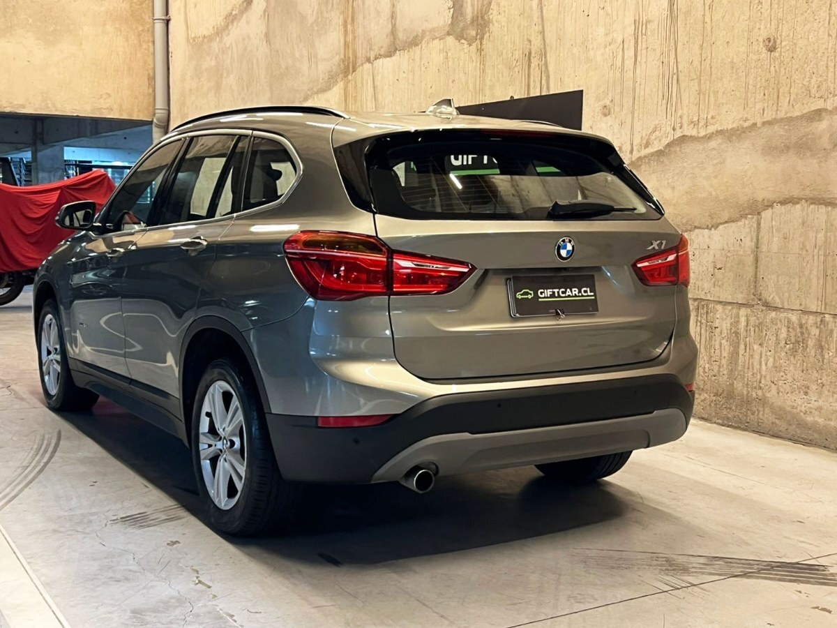 2018 BMW X1 miniatura 6