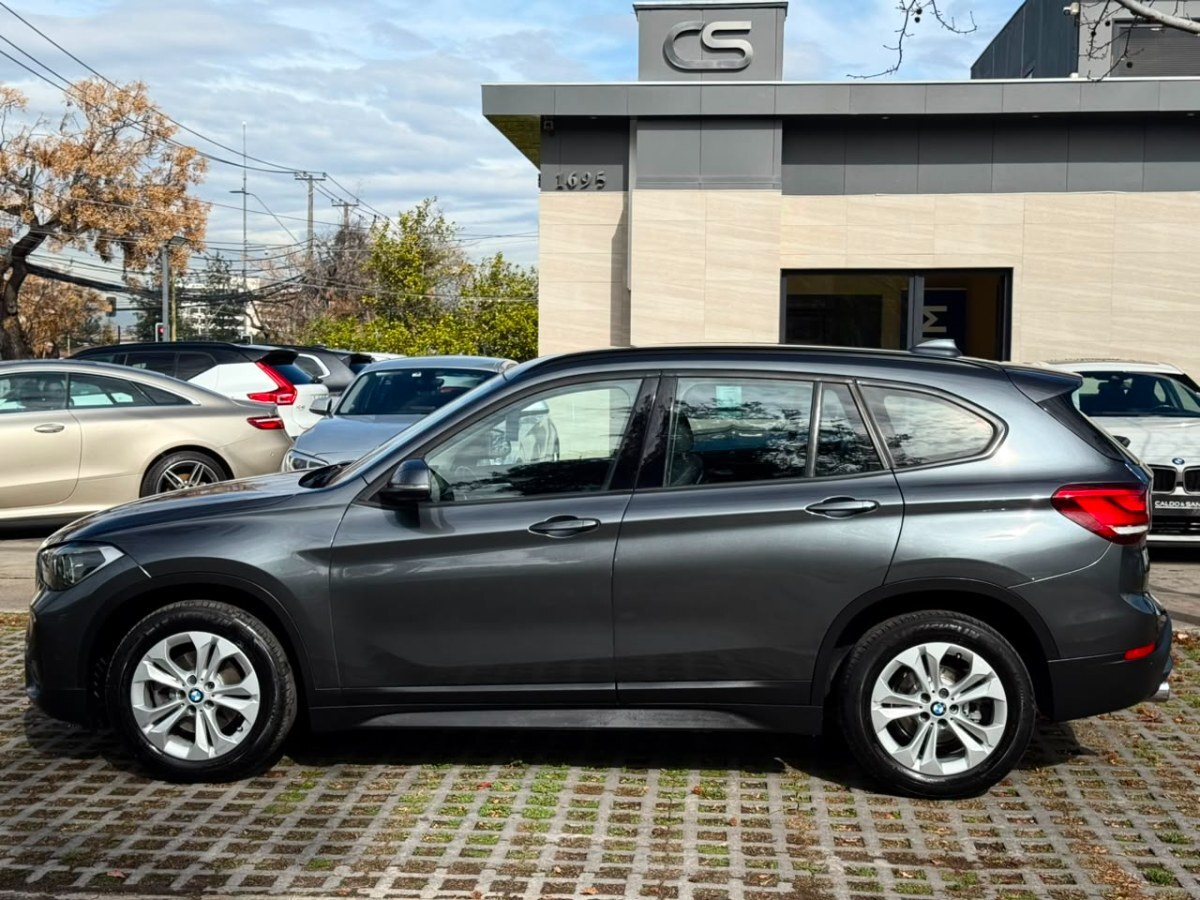 2020 BMW X1 miniatura 2
