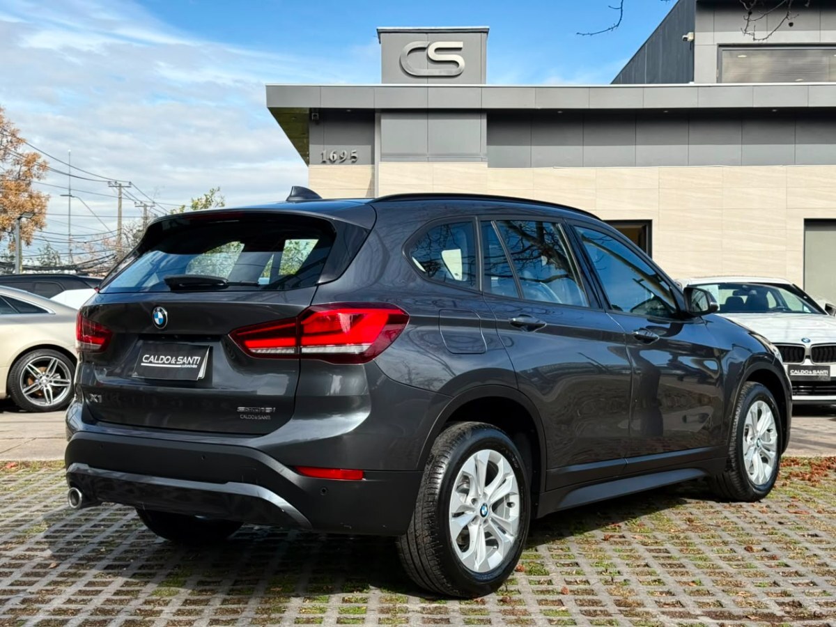 2020 BMW X1 miniatura 5