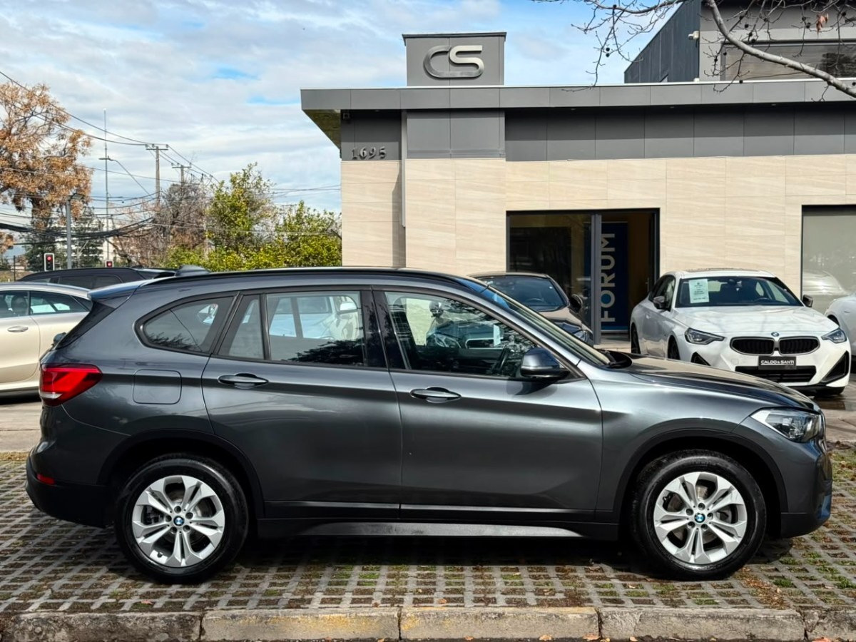 2020 BMW X1 miniatura 6