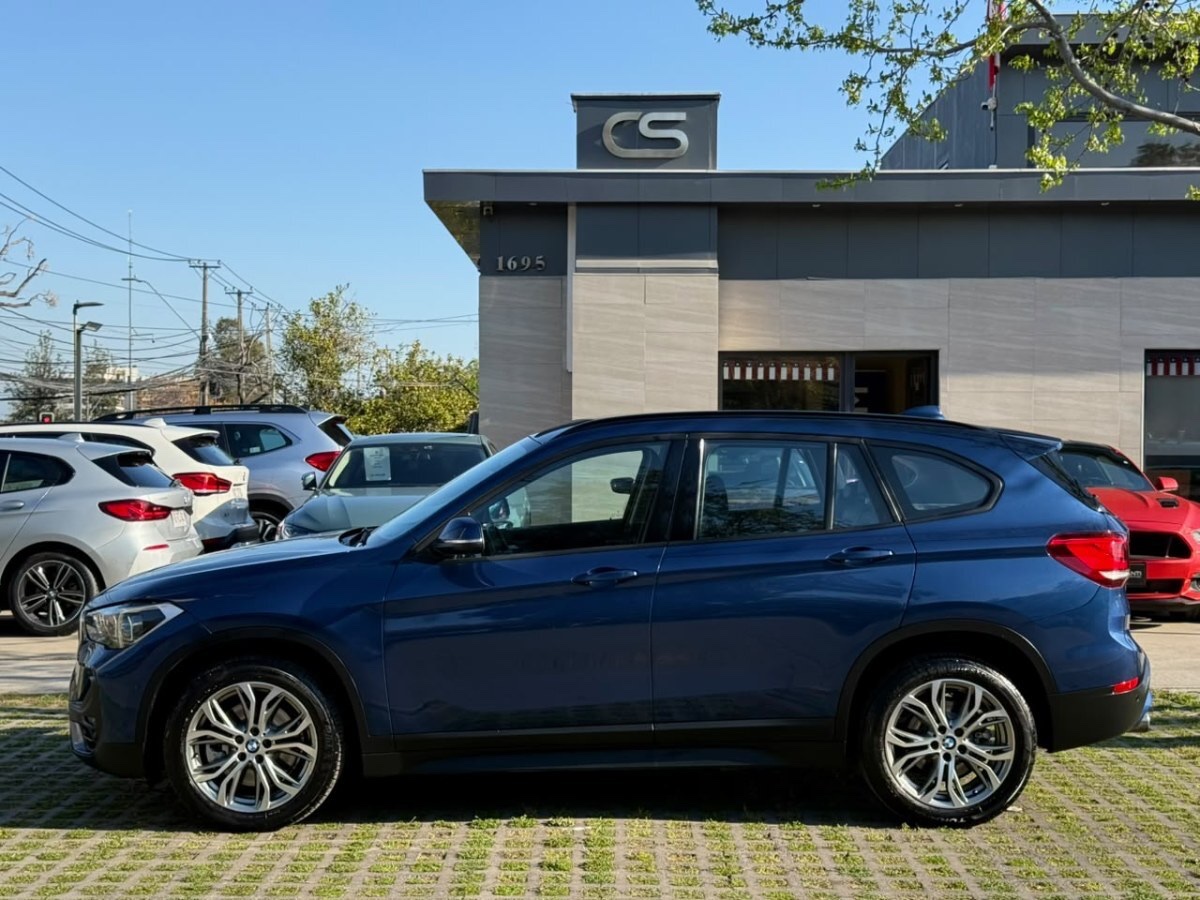 2022 BMW X1 miniatura 2