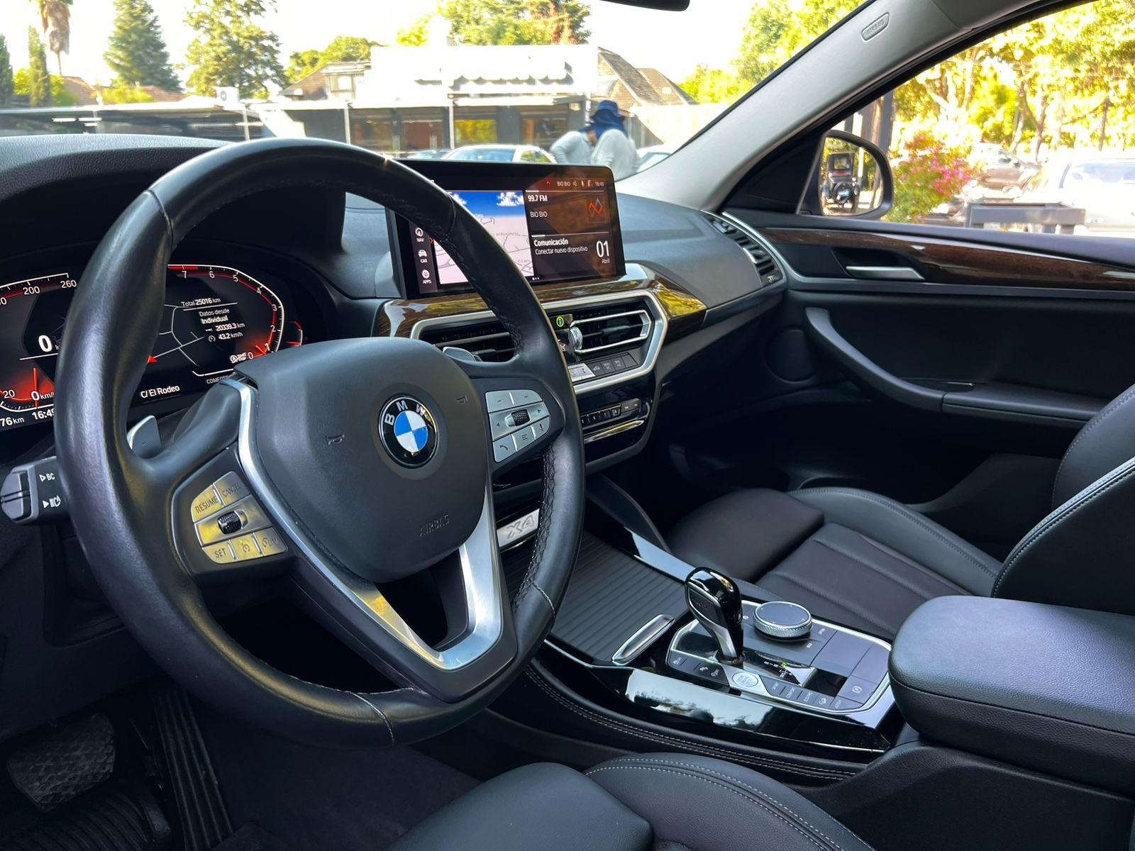 2024 BMW X4 Heritage miniatura 10