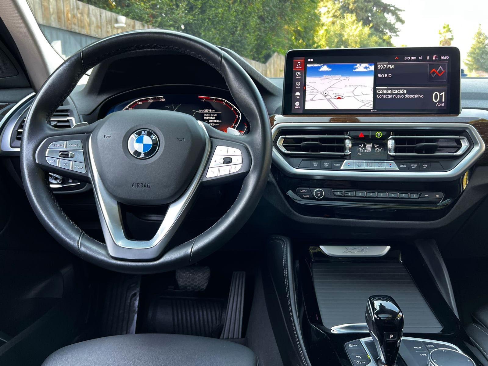 2024 BMW X4 Heritage miniatura 11