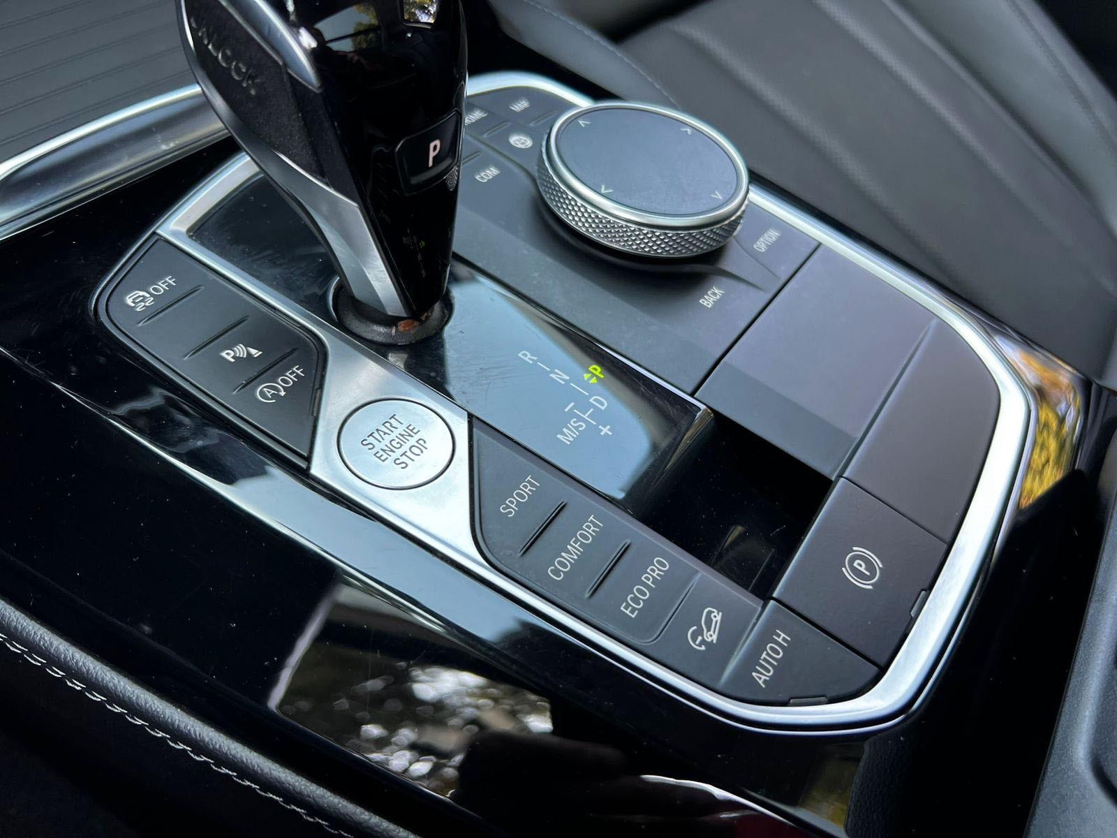2024 BMW X4 Heritage miniatura 20