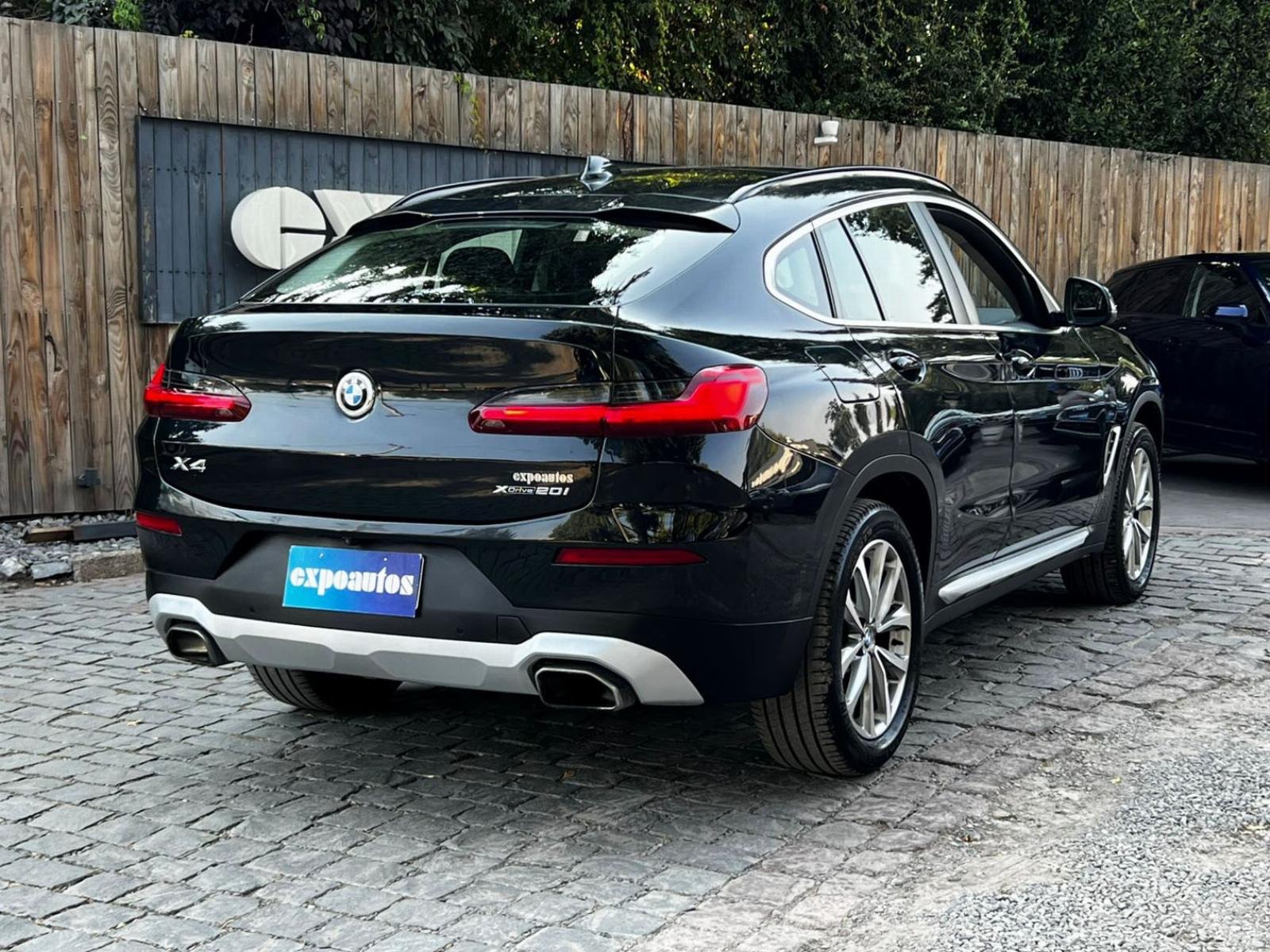 2024 BMW X4 Heritage miniatura 4
