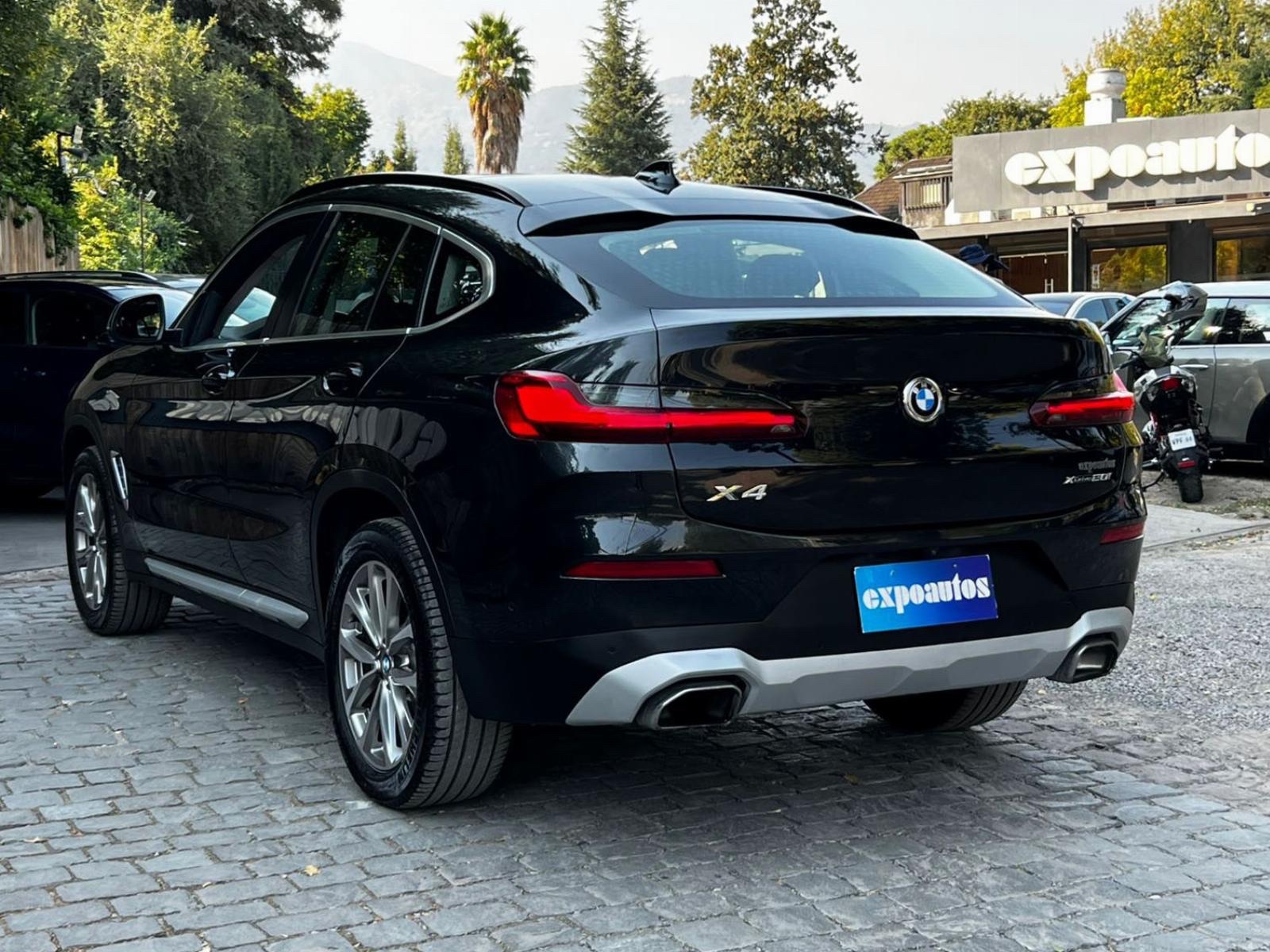 2024 BMW X4 Heritage miniatura 6