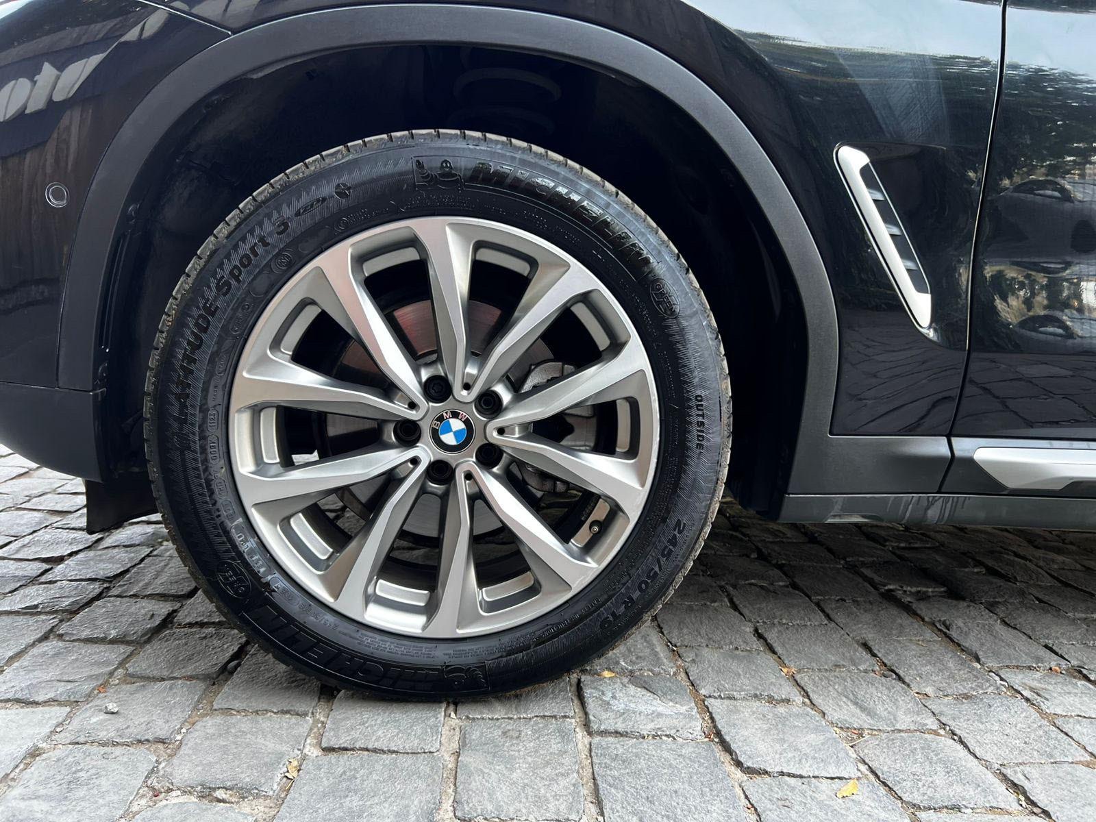 2024 BMW X4 Heritage miniatura 9
