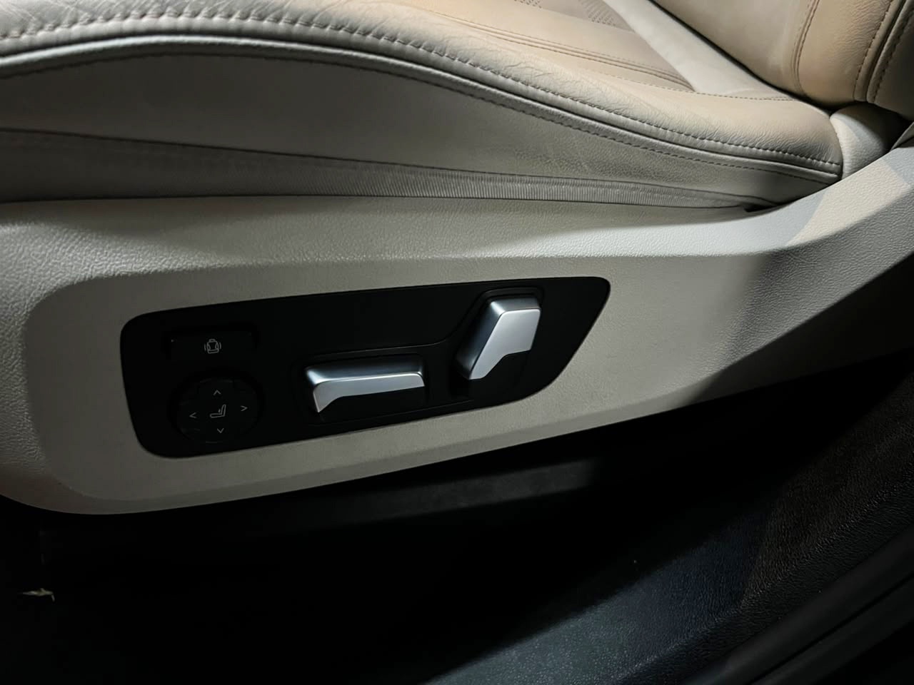 2021 BMW X6 miniatura 21