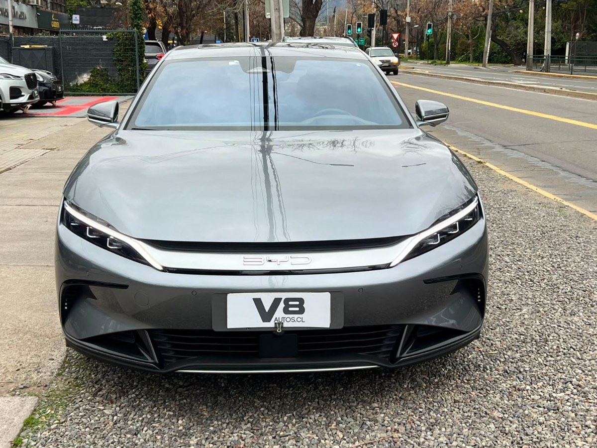 2025 BYD Han miniatura 2