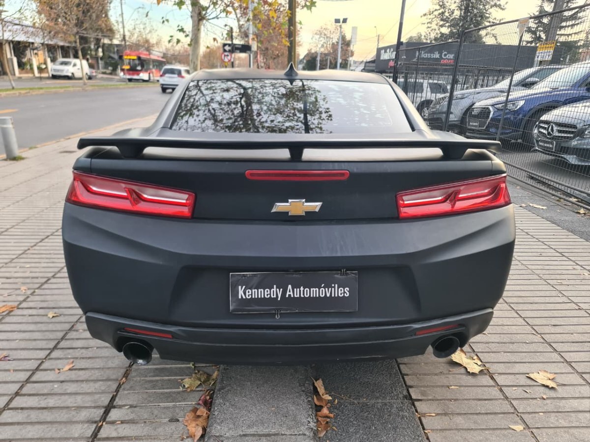 2017 Chevrolet Camaro miniatura 3