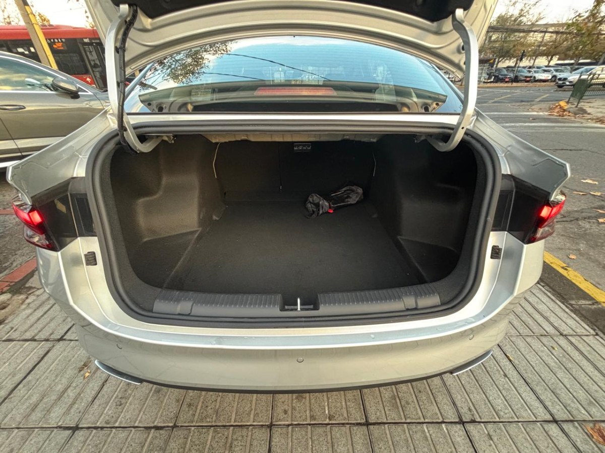 2024 Chevrolet Sail miniatura 13