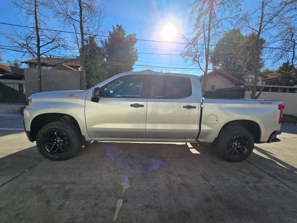 2019 Chevrolet Silverado miniatura 8