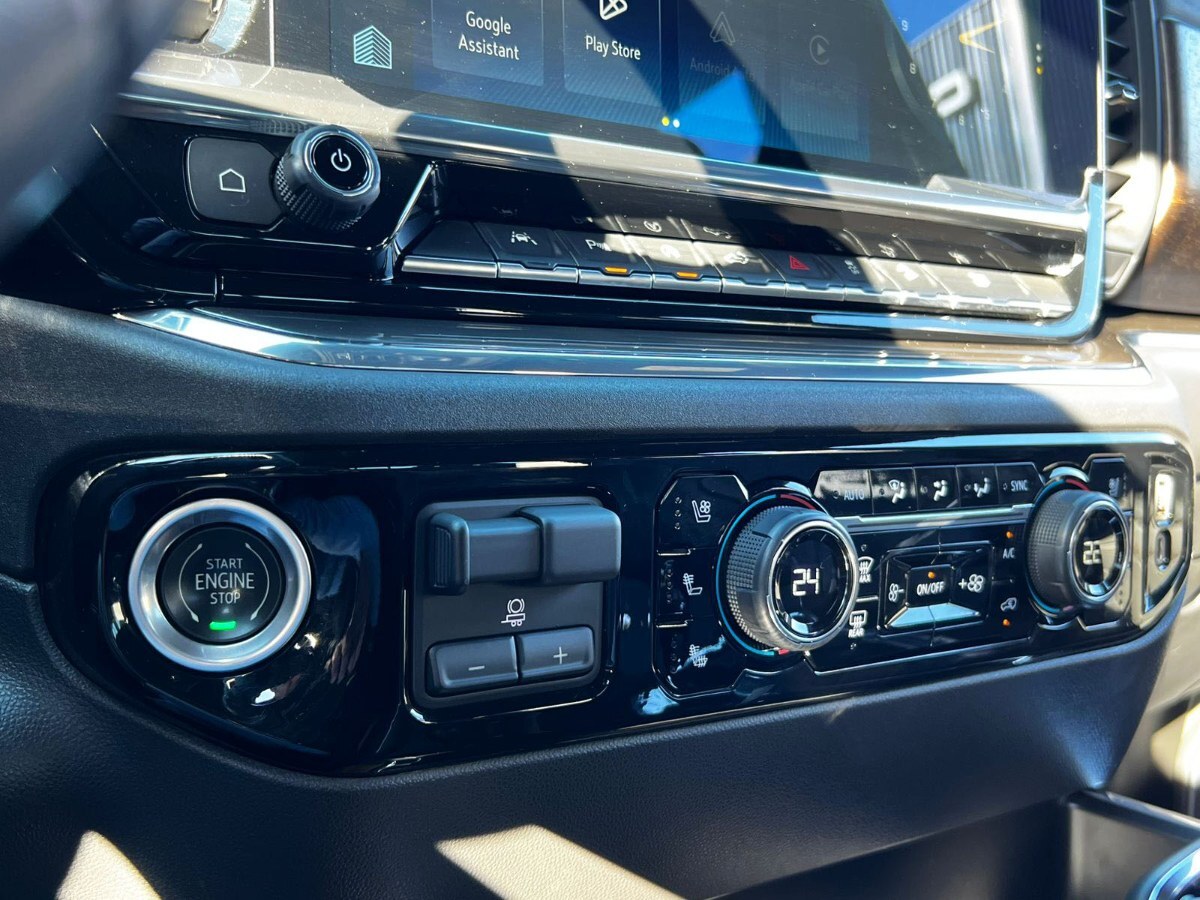 2023 Chevrolet Silverado miniatura 12