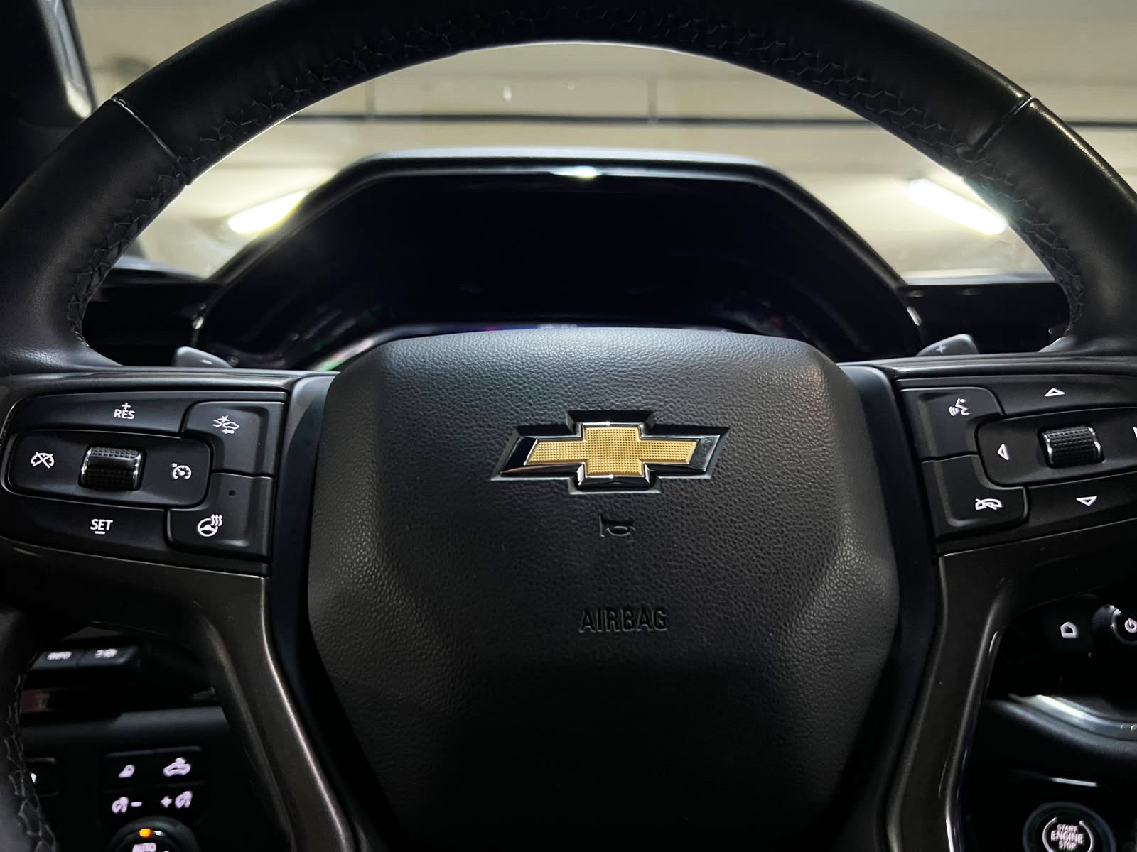 2025 Chevrolet Silverado miniatura 14