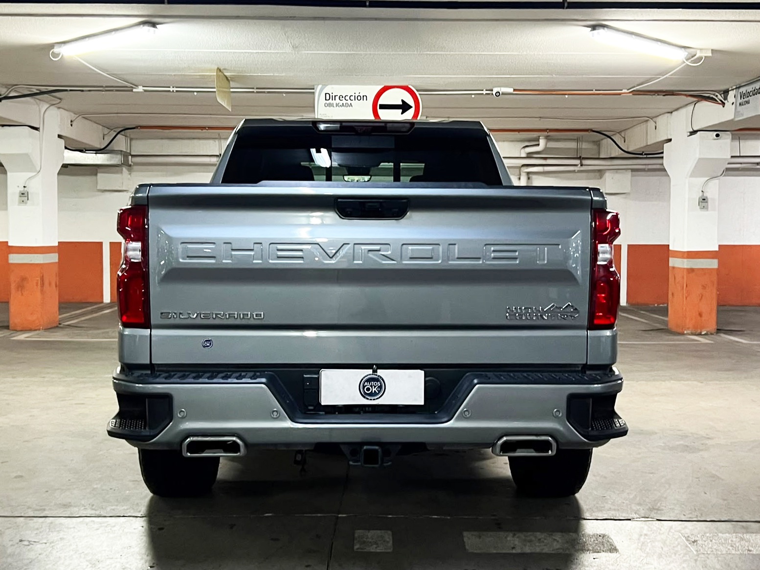 2025 Chevrolet Silverado miniatura 5