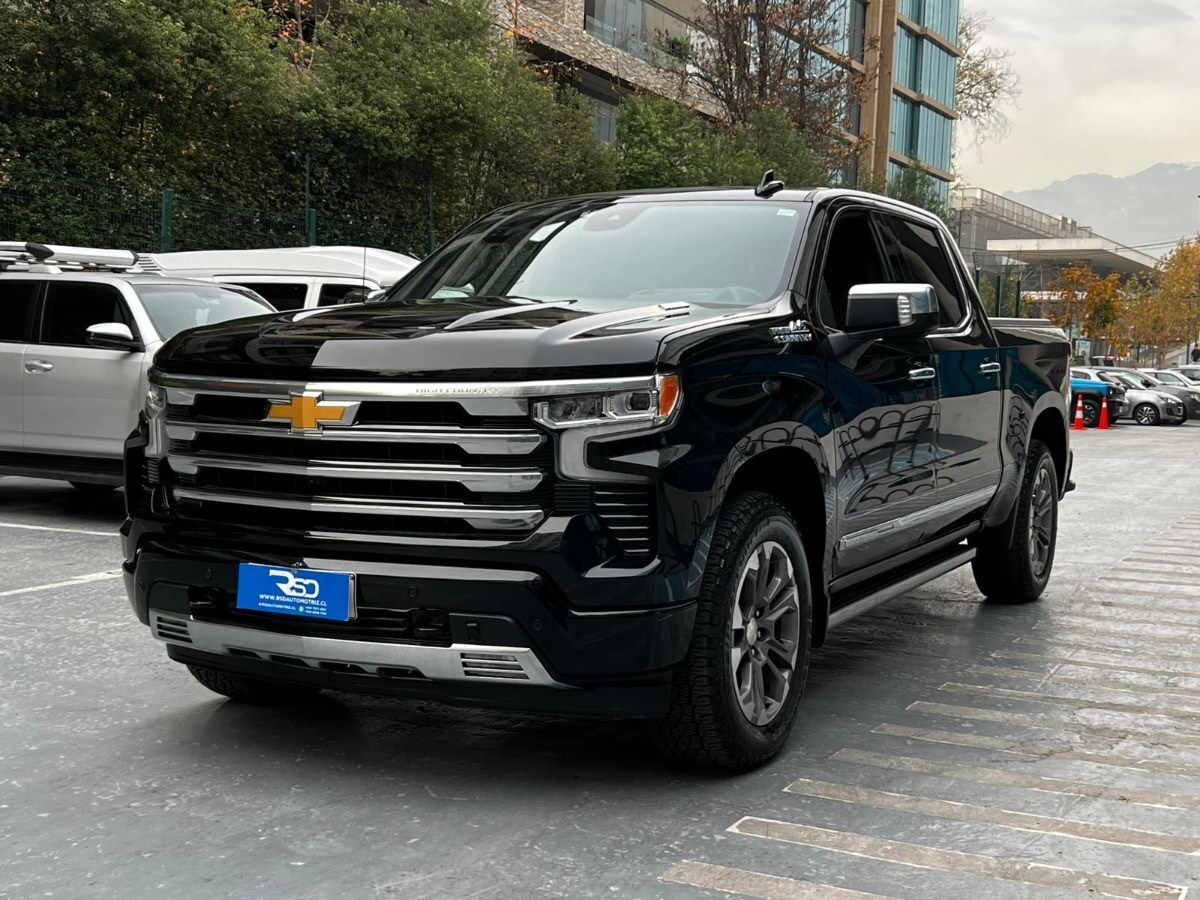 2023 Chevrolet Silverado High Country imagen 1