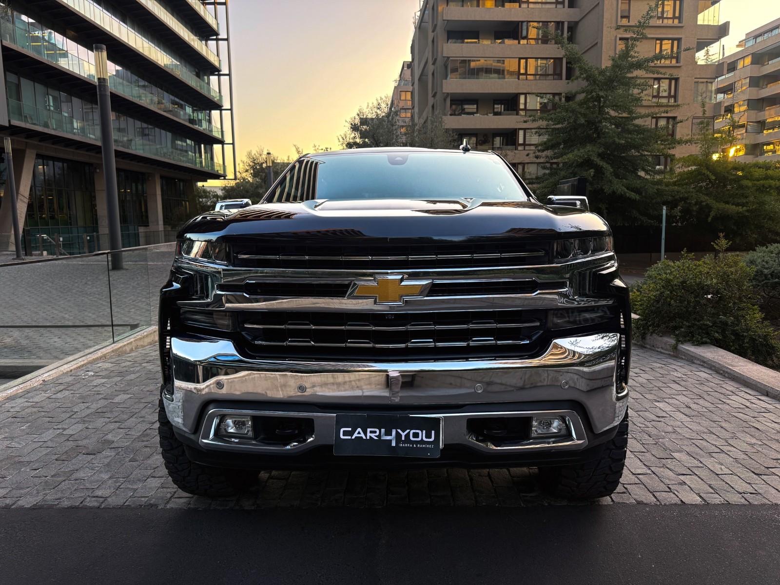 2022 Chevrolet Silverado LTZ miniatura 3