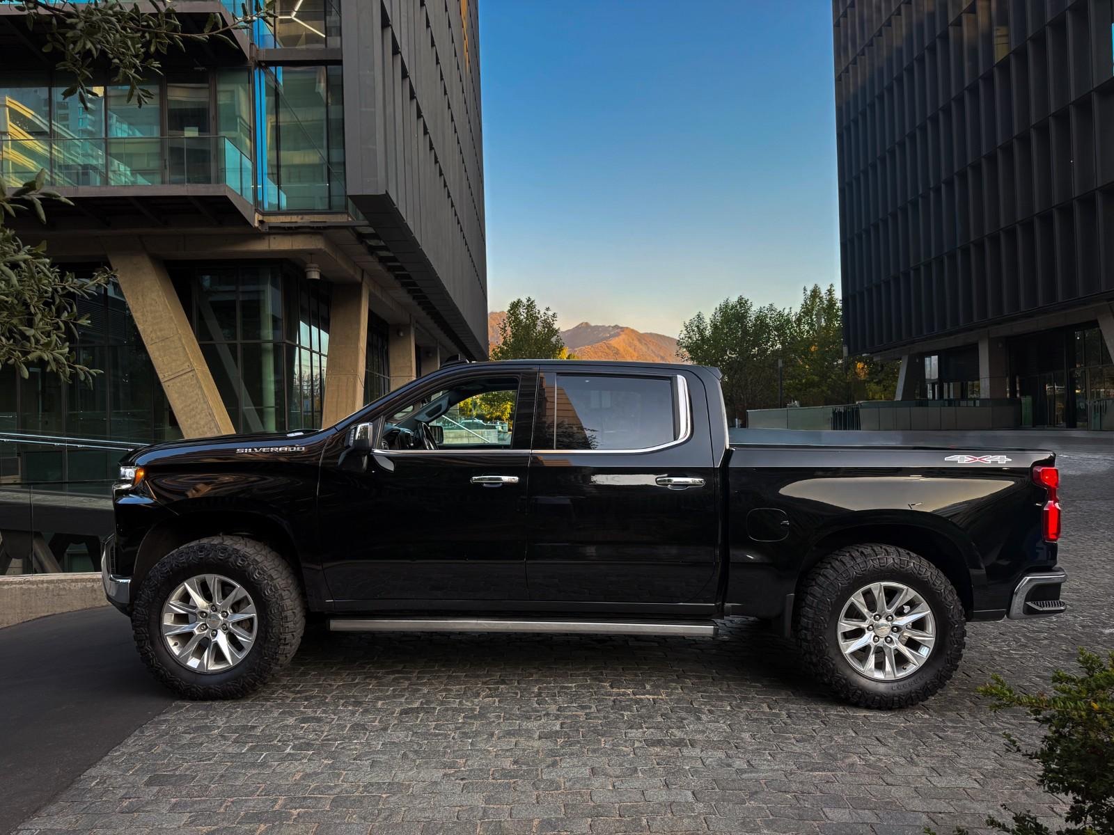 2022 Chevrolet Silverado LTZ miniatura 8