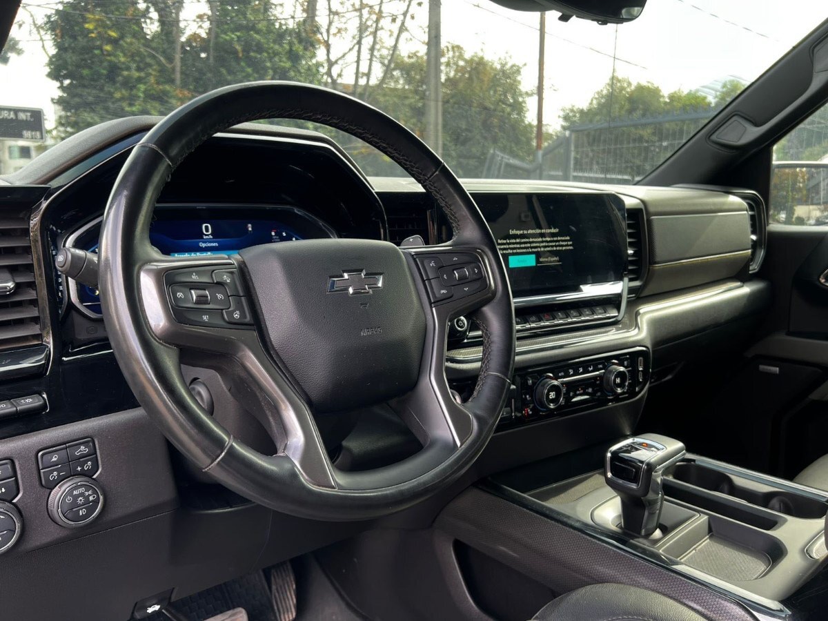 2025 Chevrolet Silverado ZR2 miniatura 9
