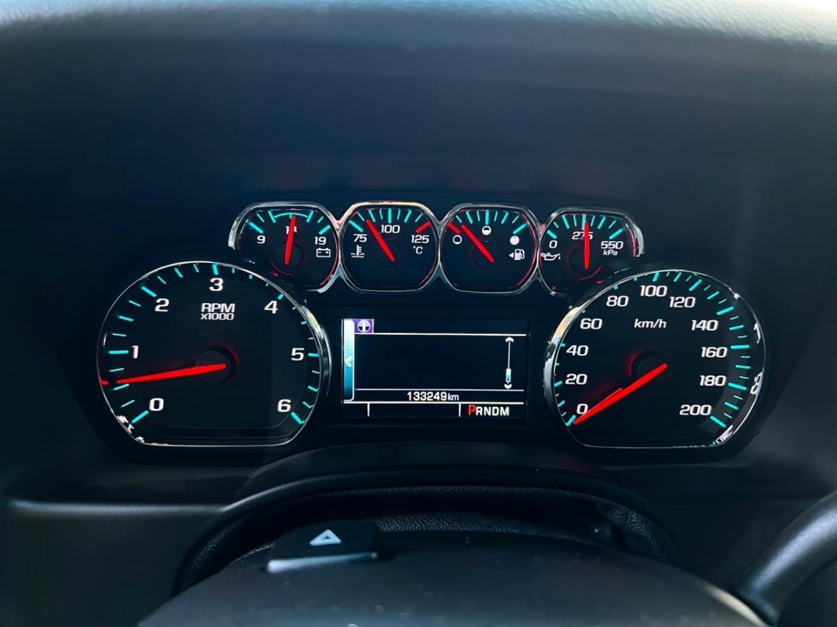 2017 Chevrolet Suburban LT miniatura 12