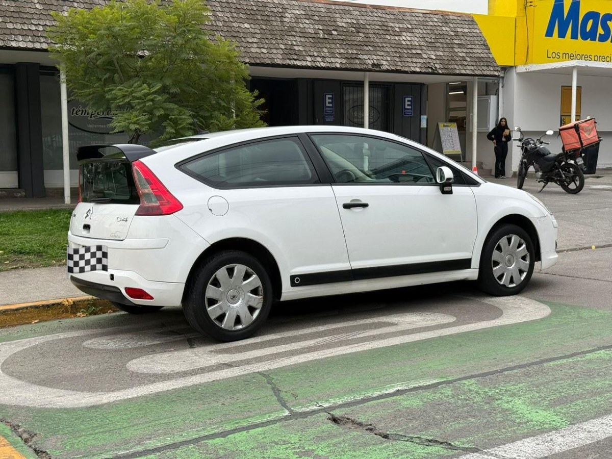 2008 Citroen C4 miniatura 5