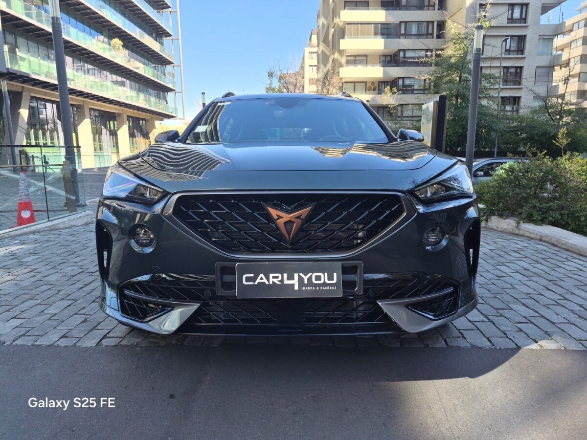 2023 Cupra Formentor miniatura 2