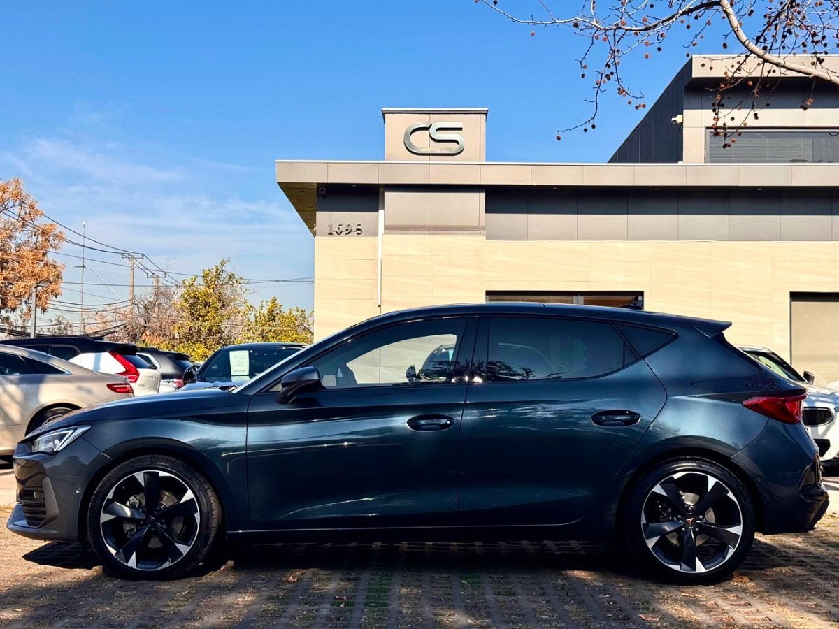 2024 Cupra Leon miniatura 2