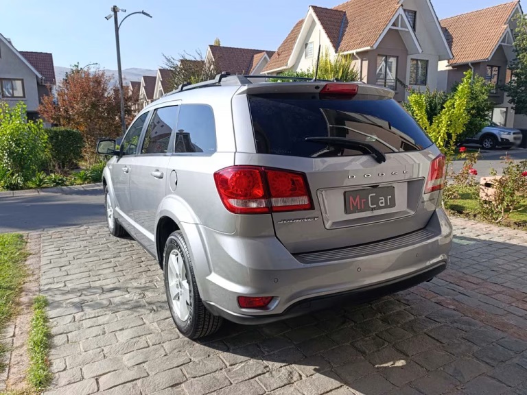 2019 Dodge Journey miniatura 4