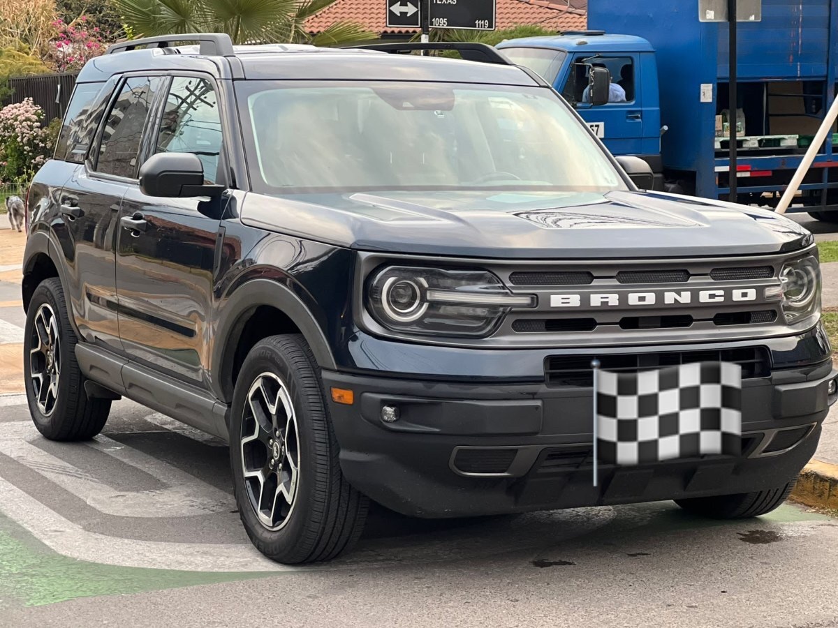 2022 Ford Bronco Sport miniatura 3