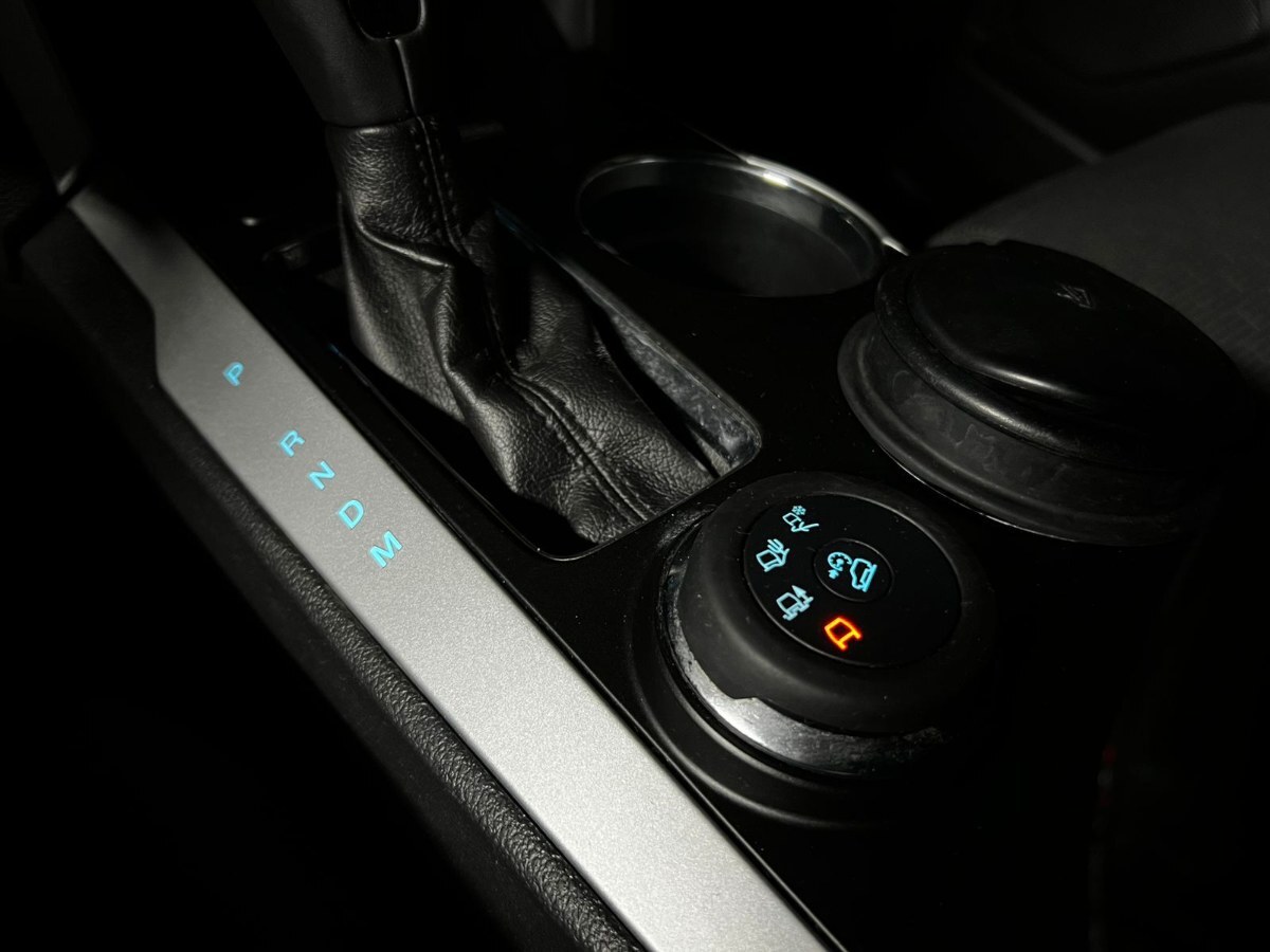 2013 Ford Explorer XLT miniatura 13