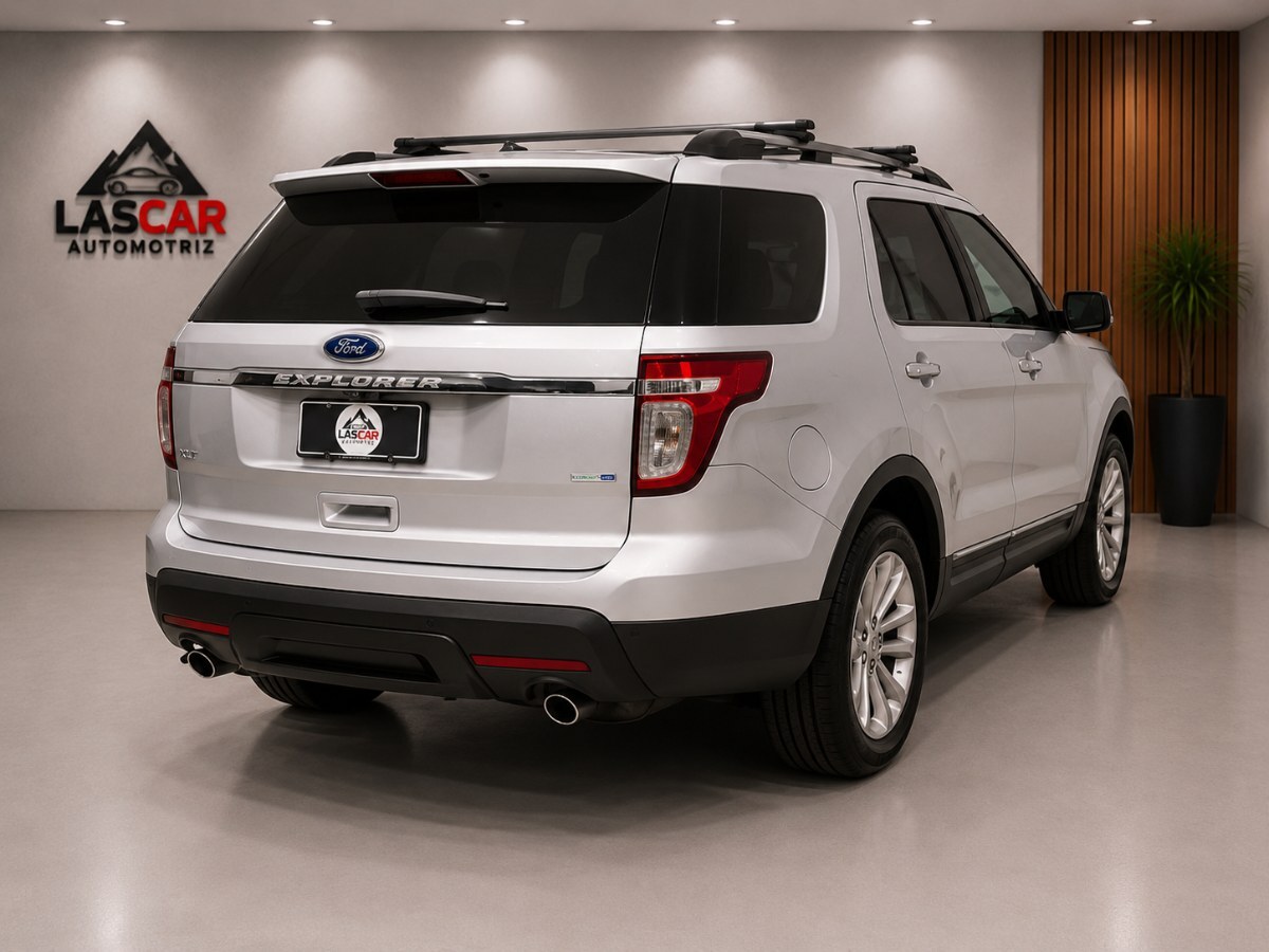 2013 Ford Explorer XLT miniatura 4