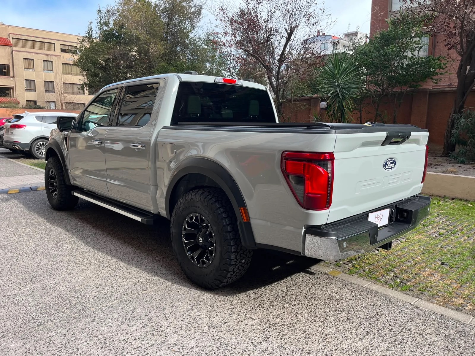 2025 Ford F-150 miniatura 3