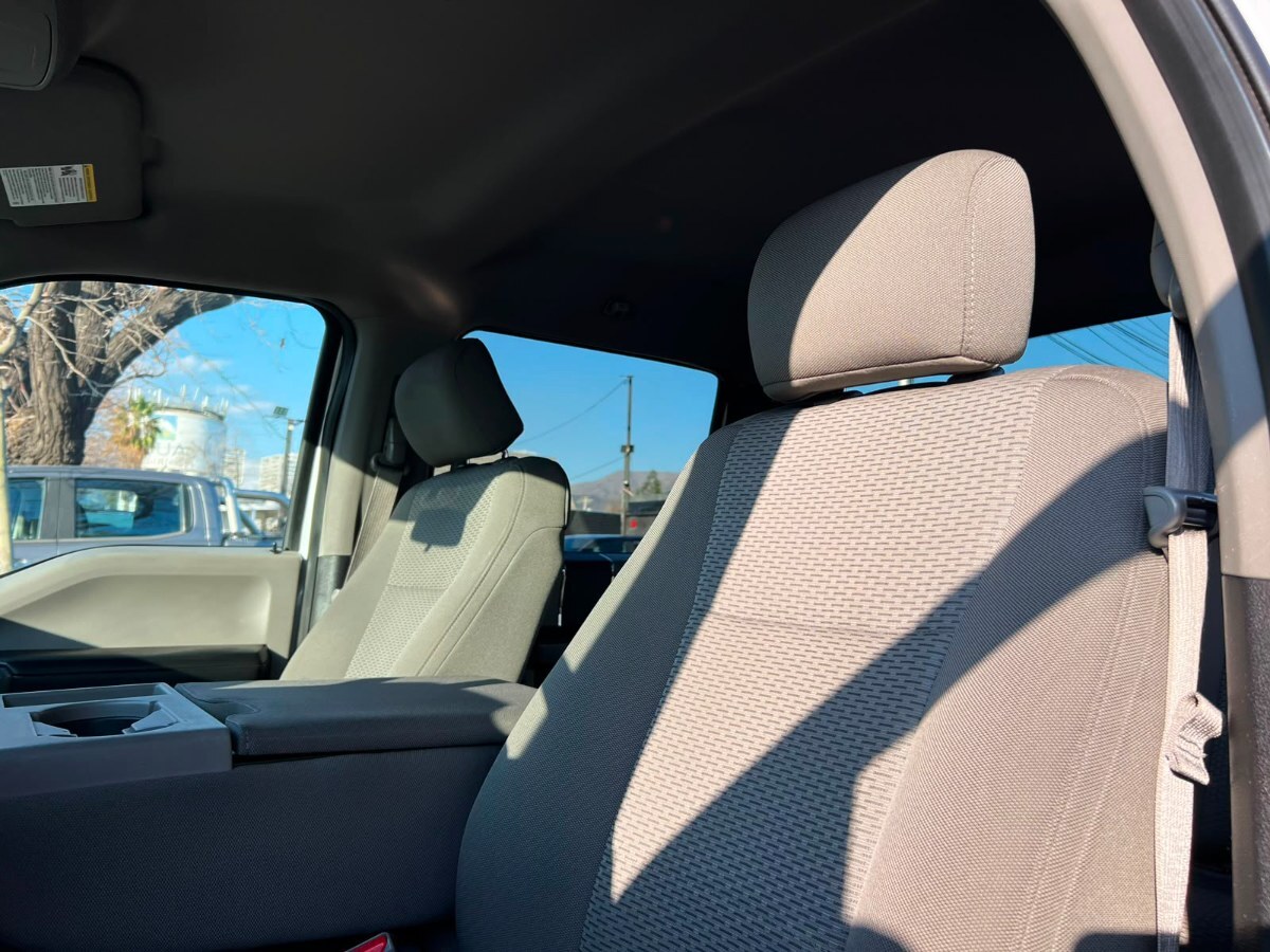 2017 Ford F-150 XLT miniatura 14