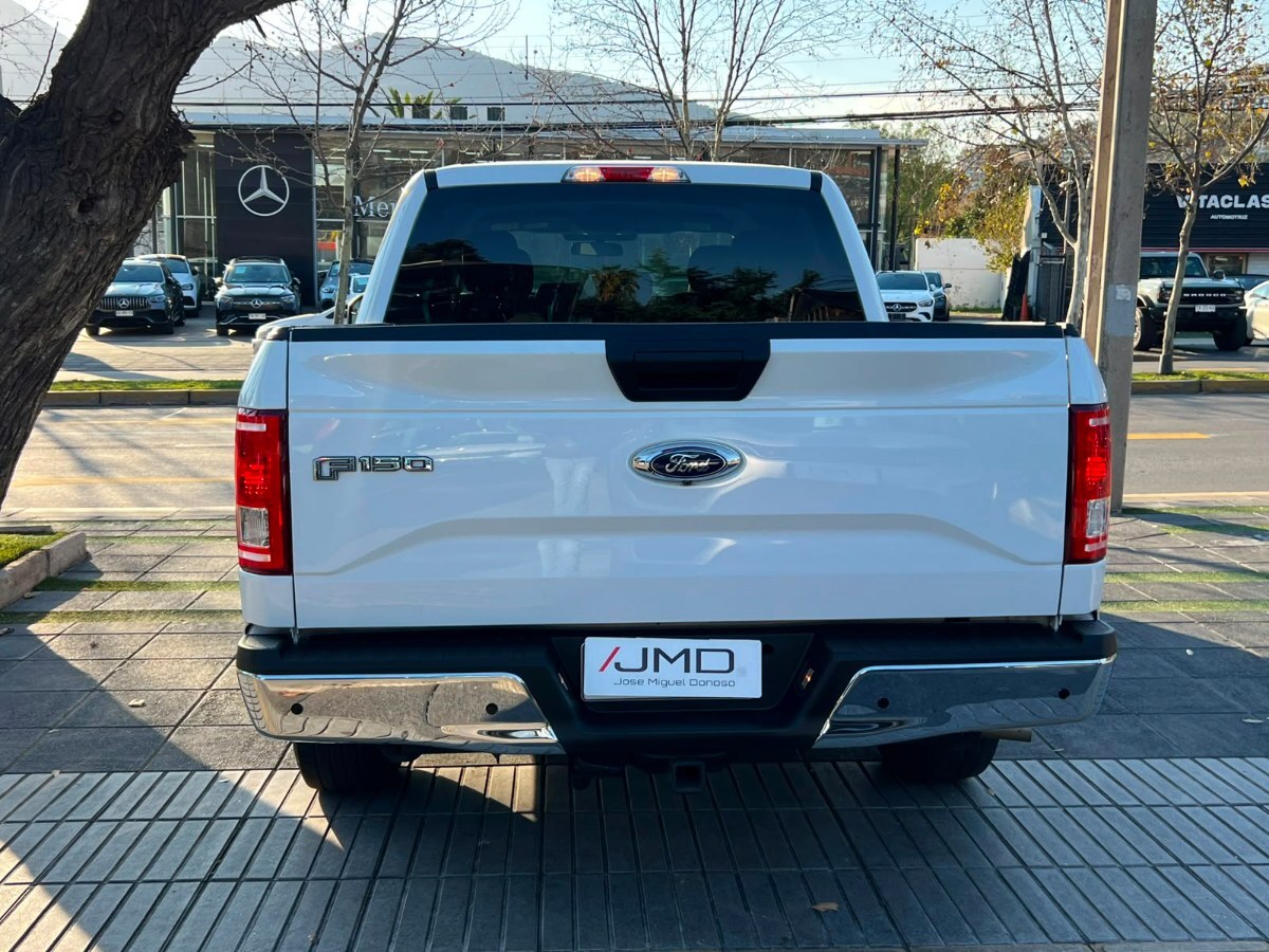 2017 Ford F-150 XLT miniatura 5
