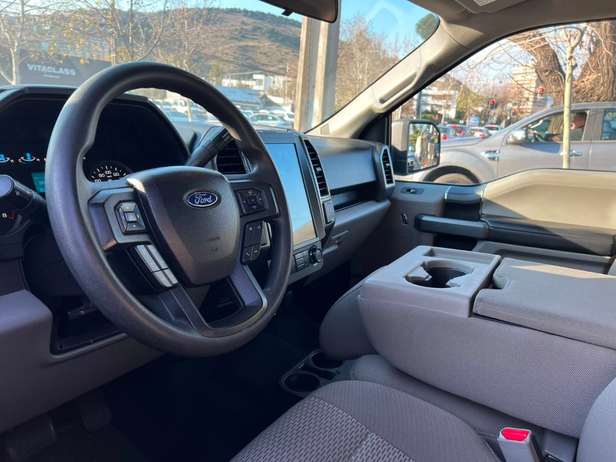 2017 Ford F-150 XLT miniatura 8
