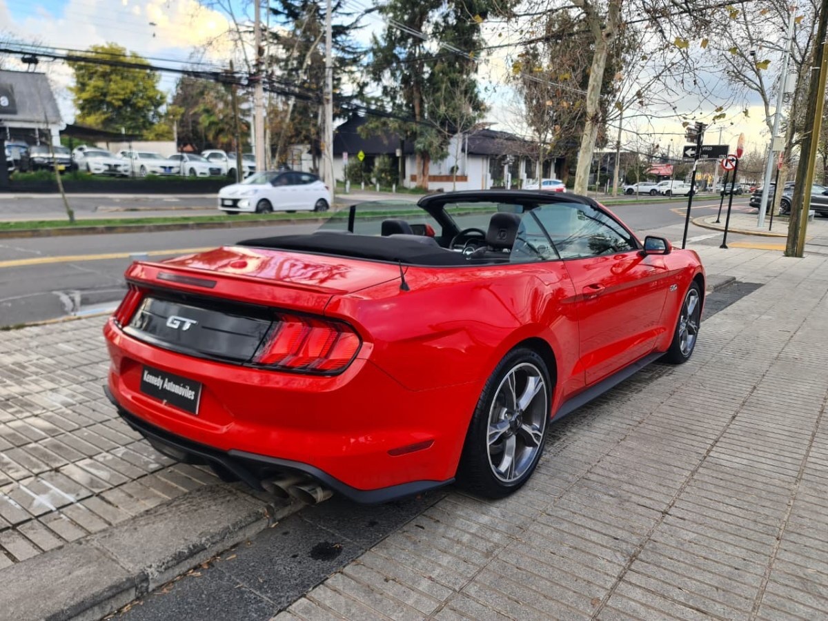 2023 Ford Mustang GT miniatura 12