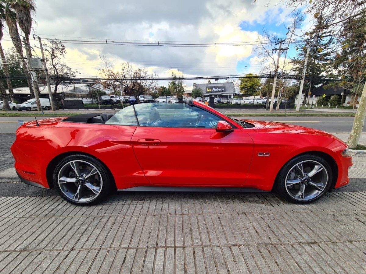 2023 Ford Mustang GT miniatura 14