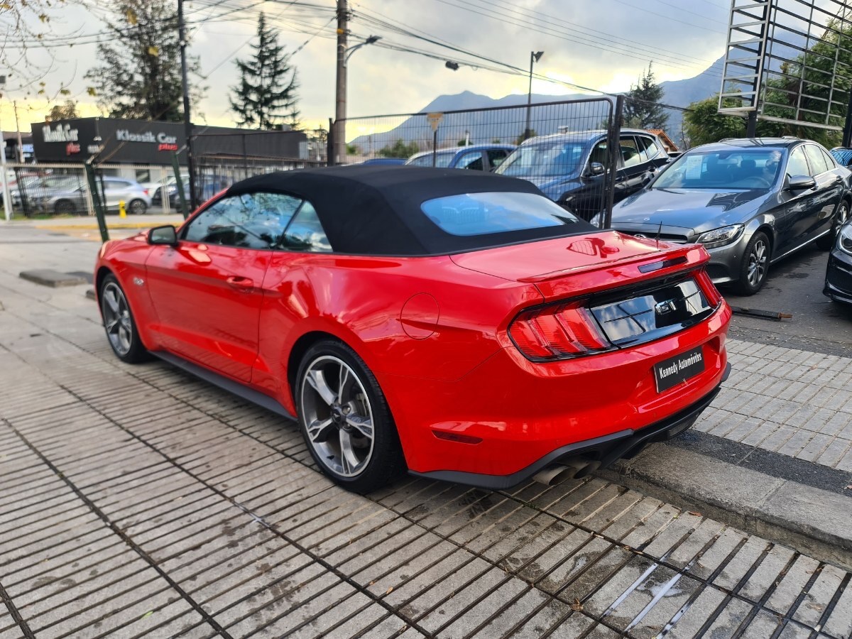 2023 Ford Mustang GT miniatura 3