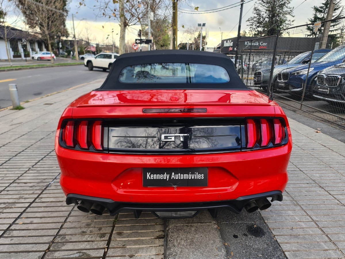 2023 Ford Mustang GT miniatura 8