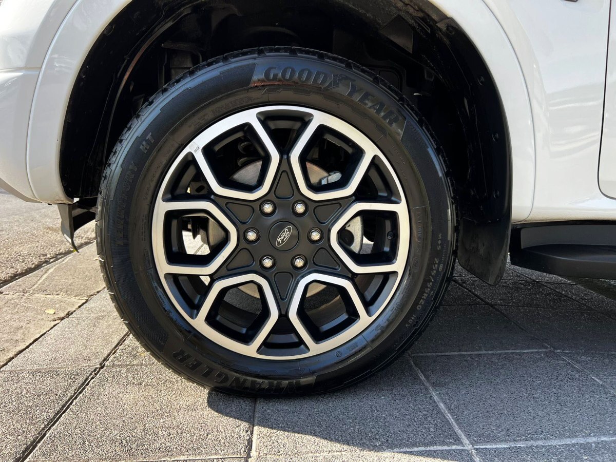 2025 Ford Ranger Limited miniatura 8