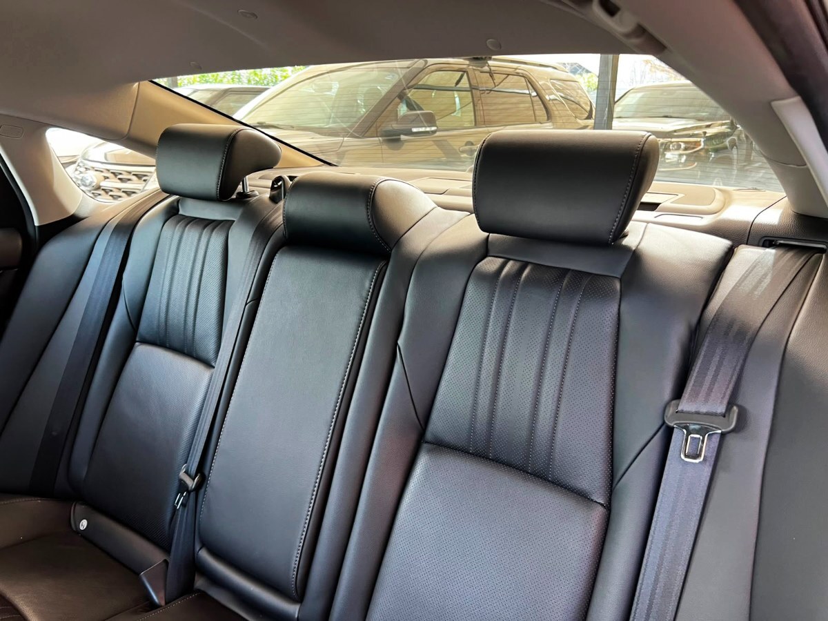 2022 Honda Accord miniatura 13