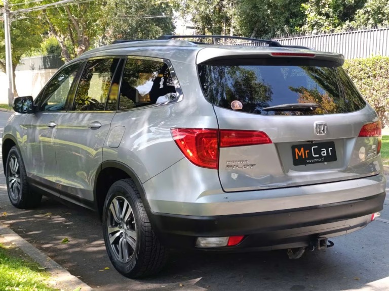 2016 Honda Pilot miniatura 4
