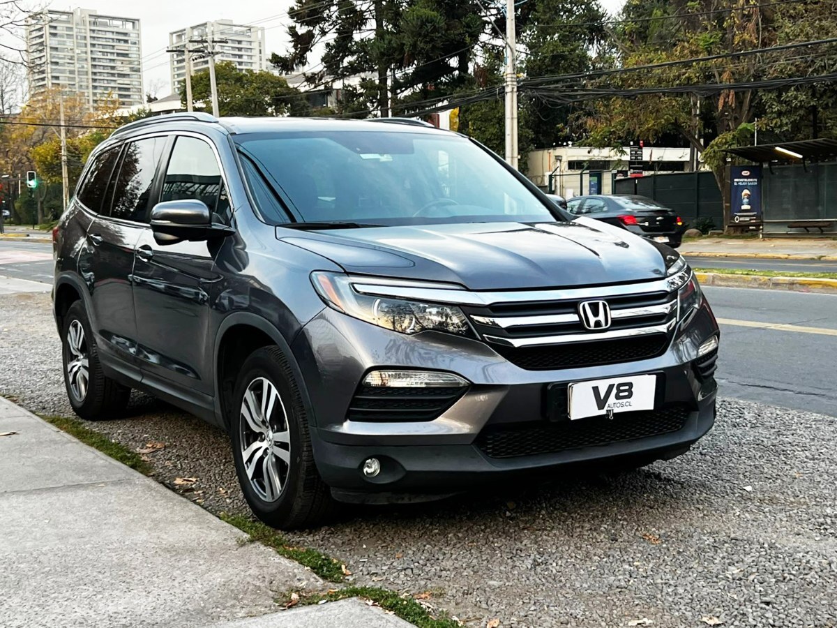 2018 Honda Pilot miniatura 3